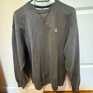 Champion Men's Dark Gray Crewneck Sweatshirt with Small Logo Size M
